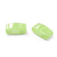 Perles Miyuki half tila 5x2.3mm Opaque luster chartreuse green HTL-439