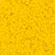 Perles Miyuki délicas 11/0 Opaque matte canary yellow DB-1582