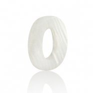 Pendentifs coquillage specials lettre O Blanc (couleur naturelle)