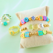 Sets d'inspiration Bagues et bracelets joyeux avec des perles en polymère