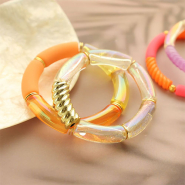 Sets d'inspiration Comment utiliser les perles tube acrylique pour les bracelets d'été