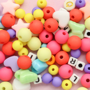 Sets d'inspiration Vibes estivales avec nos nouvelles perles acryliques !
