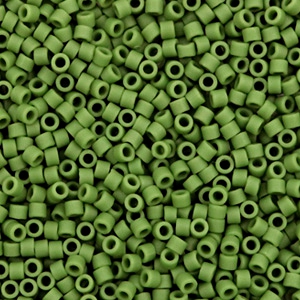 Perles Miyuki delicas 11/0 Opaque matte avocado green DB-1585