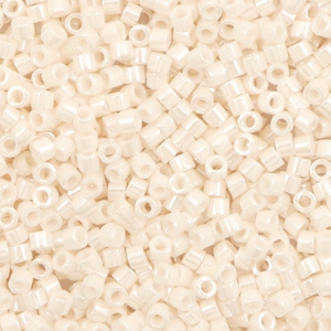 Perles Miyuki delicas 11/0 Opaque ceylon bisque white DB-1530-1