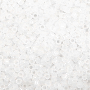 Perles Miyuki delicas 11/0 Opal white DB-220