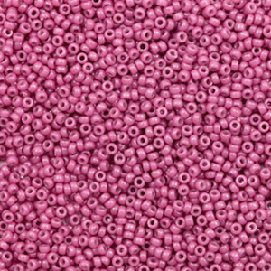 Perles de rocailles Miyuki 15/0 Duracoat opaque pansy rose 15-4468 