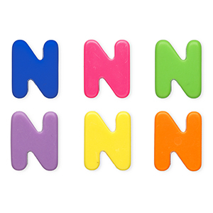 Perles acryliques alphabet lettre N Multicolore