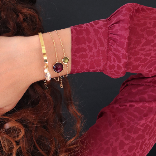DIY rapide avec des bijoux en acier Polaris, des cabochons Polaris Elements et des flatbacks Swarovski	