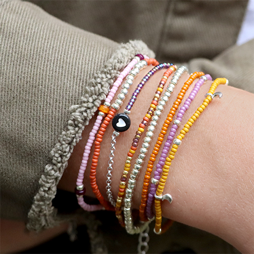 Soyez cr&eacute;atifs avec ces perles de rocailles Miyuki color&eacute;es