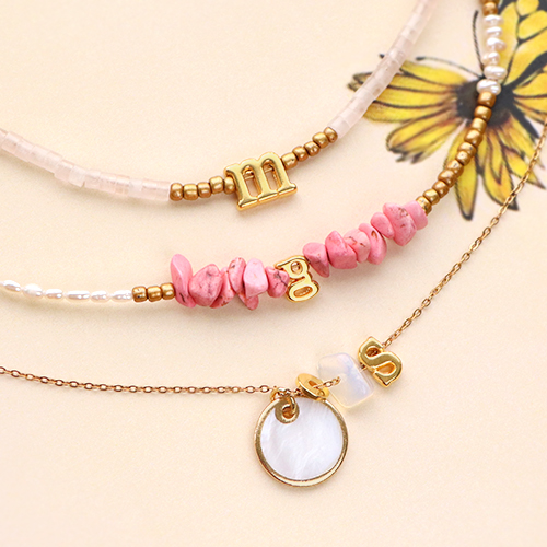Soyez cr&eacute;atif(ve) et cr&eacute;ez des bracelets et des colliers avec des perles lettres
