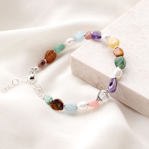 Comment faire une collection de bracelets avec des pierres naturelles