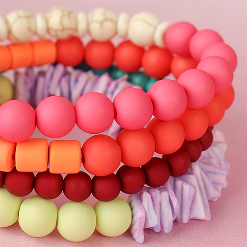 Cr&eacute;ez des bijoux uniques avec notre nouvelle collection de perles acryliques !