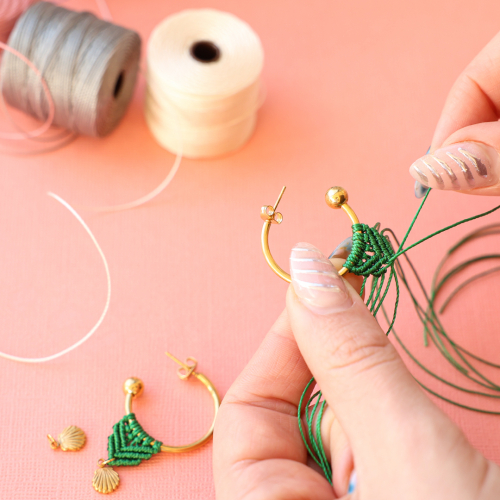Cr&eacute;ez de magnifiques bijoux avec le fil Nylon S-Lon
