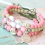 Des bracelets mignons avec des perles en c&eacute;ramique
