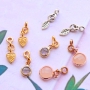 MIX ET MATCH ! Des boucles d'oreilles minimalistes interchangeables