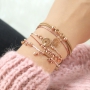 Bijoux intemporels en m&eacute;tal DQ