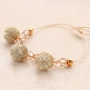 Bracelets festifs avec des nouveaux pompons scintillants