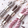 Porte-cl&eacute;s et bijoux en m&eacute;tal DQ id&eacute;als pour l&rsquo;&eacute;t&eacute; !