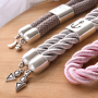Porte-cl&eacute;s et bijoux en m&eacute;tal DQ id&eacute;als pour l&rsquo;&eacute;t&eacute; !