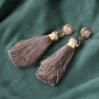 Fabriquez des boucles d&rsquo;oreilles aux couleurs d&rsquo;automne avec les nouveaux pompons 