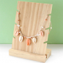 Voici comment confectionner des bijoux d&rsquo;&eacute;t&eacute; avec nos perles coquillage :