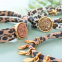 Fabriquez de jolis bracelets et des &eacute;lastiques &agrave; cheveux avec des rubans &eacute;lastiques cousus imprim&eacute; l&eacute;opard :