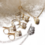 Vous pouvez confectionner ces bijoux tendance avec les derniers pendentifs fermoirs : 