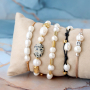 Ces bracelets peuvent &ecirc;tre confectionn&eacute;s avec la toute nouvelle collection de perles d&rsquo;eau douce
