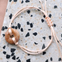 Confectionnez facilement et rapidement ces magnifiques boucles d&rsquo;oreilles et bracelets avec les pendentifs disques et les perles &agrave; facettes en pierre naturelle !    