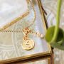 Inspiration pour des bijoux tendance raffin&eacute;s avec des breloques et des perles en m&eacute;tal DQ 