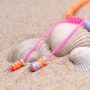 Laissez-vous inspirer par ces articles color&eacute;s et confectionnez des bijoux estivaux super tendance