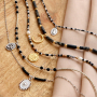Voici comment r&eacute;aliser des colliers tendance avec des perles et breloques en m&eacute;tal DQ