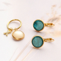 Bracelets et boucles d&rsquo;oreilles avec cabochons assortis 