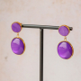 Bracelets et boucles d&rsquo;oreilles avec cabochons assortis 