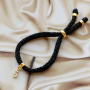 Voici comment utiliser le ruban &eacute;lastique Ibiza pour une collection de bracelets