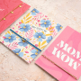 Rubans color&eacute;s et cartes &agrave; bijoux cr&eacute;&eacute;es par nos designers