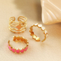 Pr&eacute;sentoirs &agrave; bijoux complets avec diverses bagues
