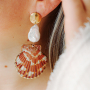 Soyez cr&eacute;atif avec de grands pendentifs coquillage