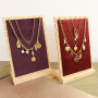 Cr&eacute;ez une belle pr&eacute;sentation de vos bijoux avec des pr&eacute;sentoirs en bois