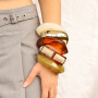 Laissez-vous inspirer par les bracelets en r&eacute;sine et m&eacute;tal