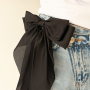 Mix & match votre collection avec des chouchous & barrettes &agrave; n&oelig;ud