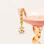 Moment d'inspiration avec des perles et breloques en acier inoxydable