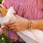 Cr&eacute;ez des bracelets personnalis&eacute;s avec les breloques italiennes
