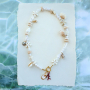 Inspiration avec perles et pendentifs acryliques