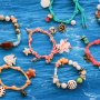 Inspiration avec des perles coquillage et du cordon &eacute;lastique